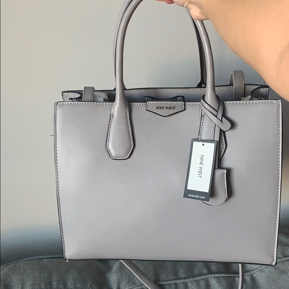 nine west totes